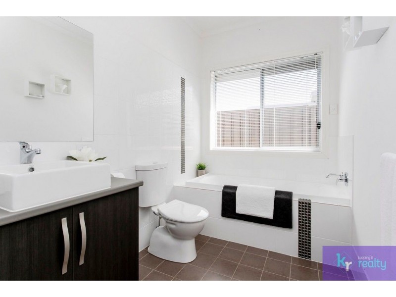 37 Waterman Terrace, Mitchell Park SA 5043