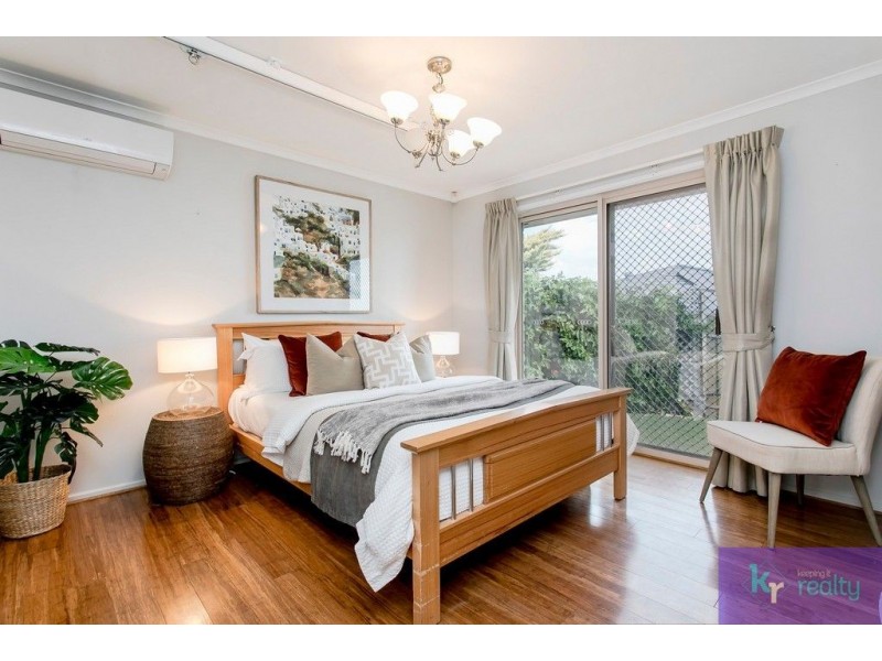 11 Highfield Drive, Aberfoyle Park SA 5159
