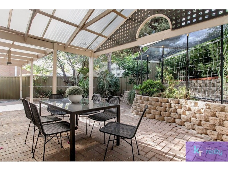 11 Highfield Drive, Aberfoyle Park SA 5159