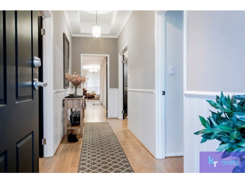 2 Honeysuckle Way, Mount Barker SA 5251