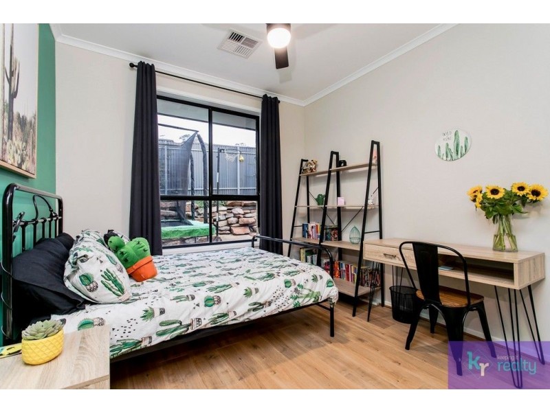 2 Honeysuckle Way, Mount Barker SA 5251