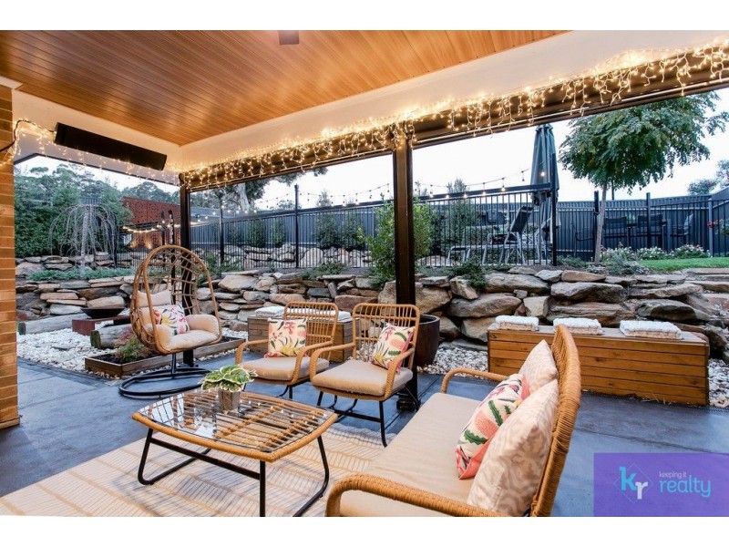 2 Honeysuckle Way, Mount Barker SA 5251