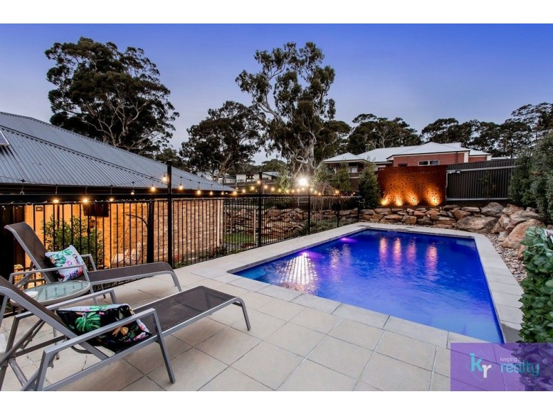 2 Honeysuckle Way, Mount Barker SA 5251