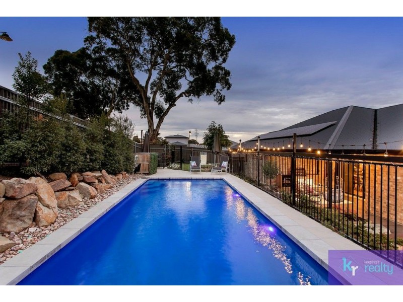 2 Honeysuckle Way, Mount Barker SA 5251
