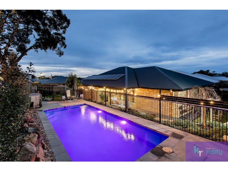 2 Honeysuckle Way, Mount Barker SA 5251