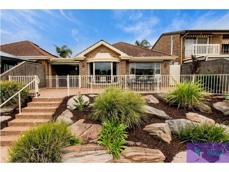 5/6 Redsails Court, West Lakes Shore SA 5020