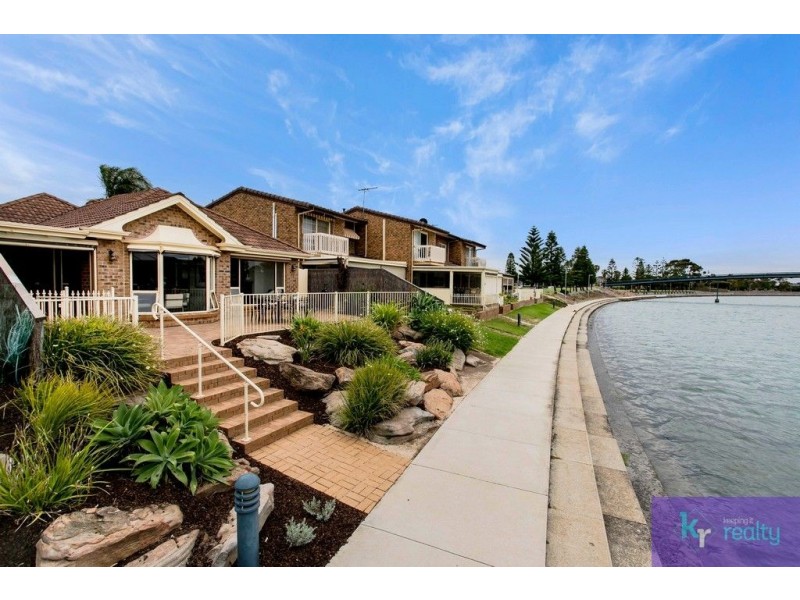 5/6 Redsails Court, West Lakes Shore SA 5020