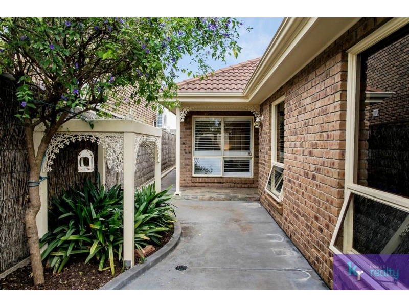 5/6 Redsails Court, West Lakes Shore SA 5020