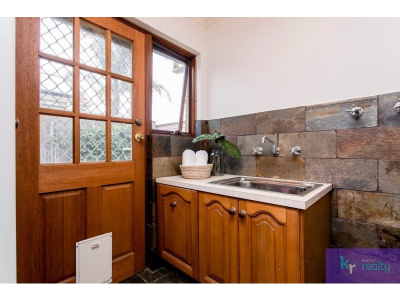 5/6 Redsails Court, West Lakes Shore SA 5020