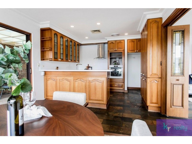 5/6 Redsails Court, West Lakes Shore SA 5020