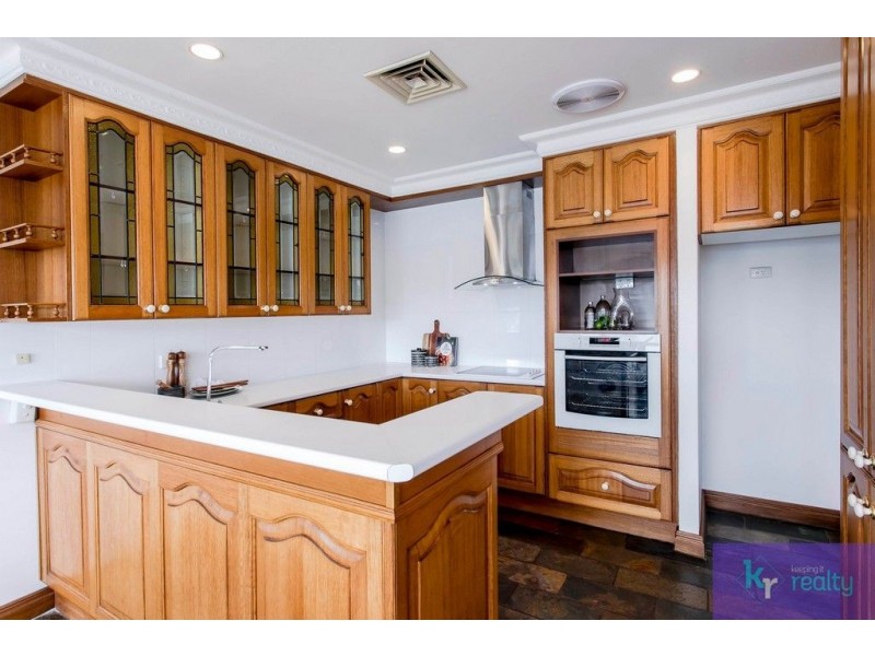 5/6 Redsails Court, West Lakes Shore SA 5020