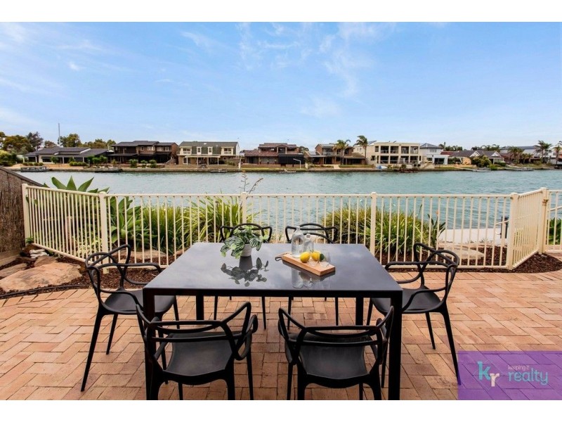 5/6 Redsails Court, West Lakes Shore SA 5020