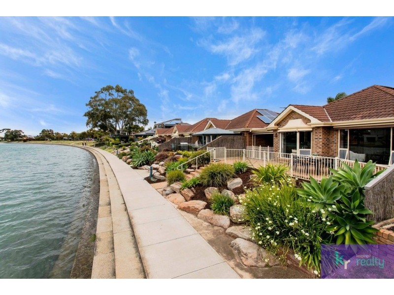 5/6 Redsails Court, West Lakes Shore SA 5020