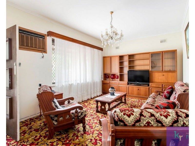 5 Farne Terrace, Marion SA 5043