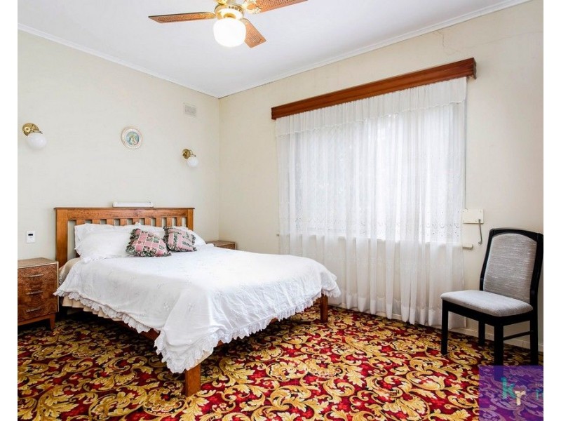 5 Farne Terrace, Marion SA 5043