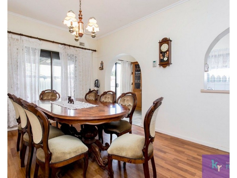 5 Farne Terrace, Marion SA 5043