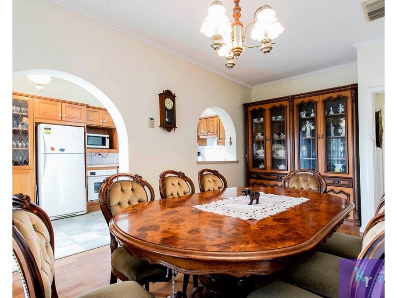 5 Farne Terrace, Marion SA 5043