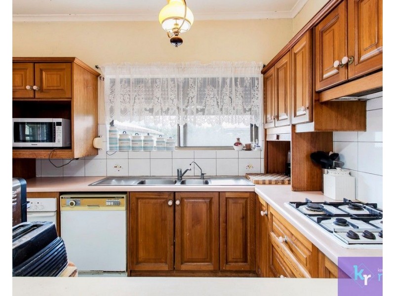 5 Farne Terrace, Marion SA 5043