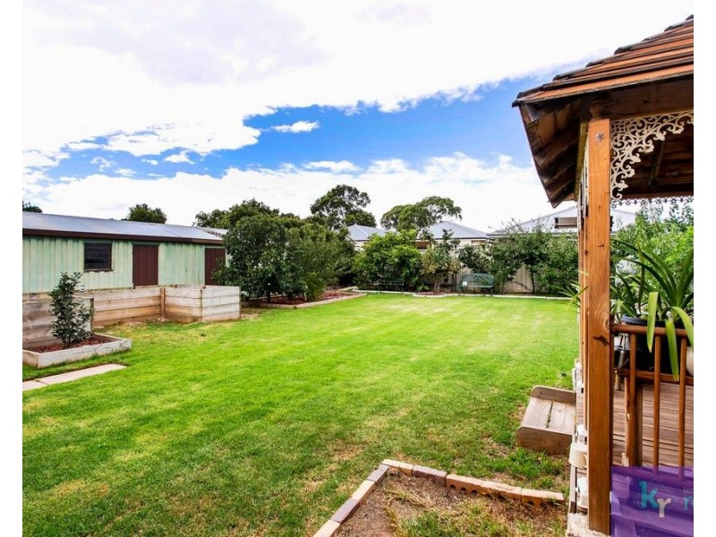 5 Farne Terrace, Marion SA 5043