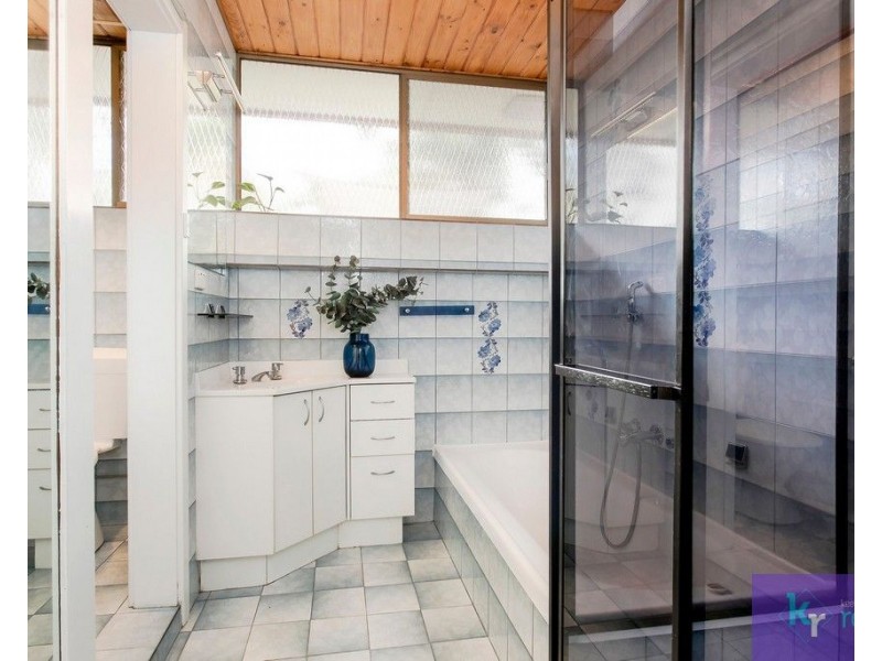 7 Vida Avenue, Redwood Park SA 5097