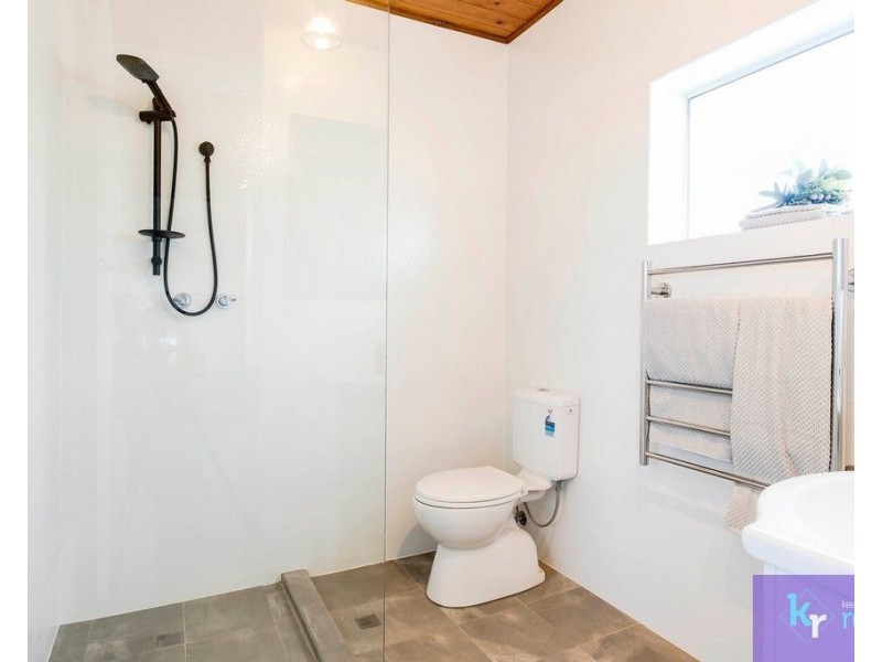 7 Vida Avenue, Redwood Park SA 5097