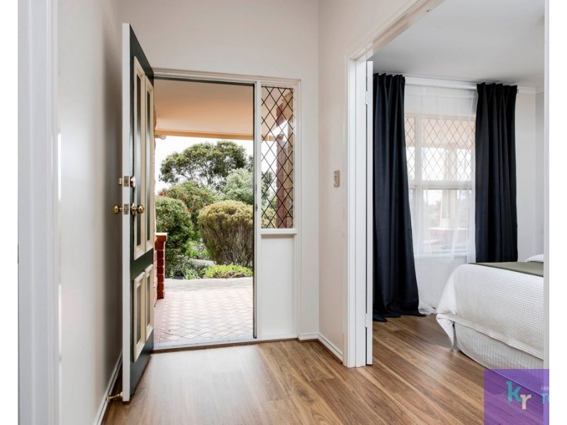 14 Singer Drive, Happy Valley SA 5159