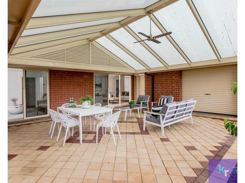 14 Singer Drive, Happy Valley SA 5159