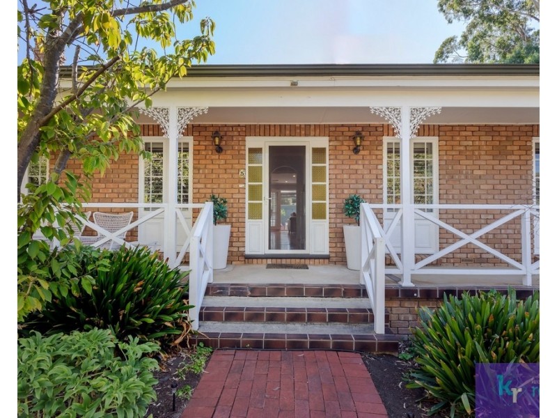 5 Rangeview Rise, Aberfoyle Park SA 5159