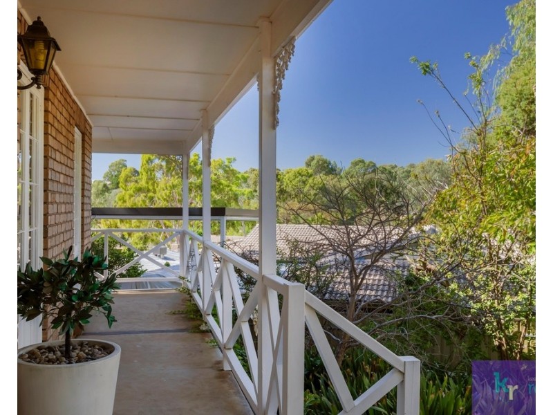 5 Rangeview Rise, Aberfoyle Park SA 5159