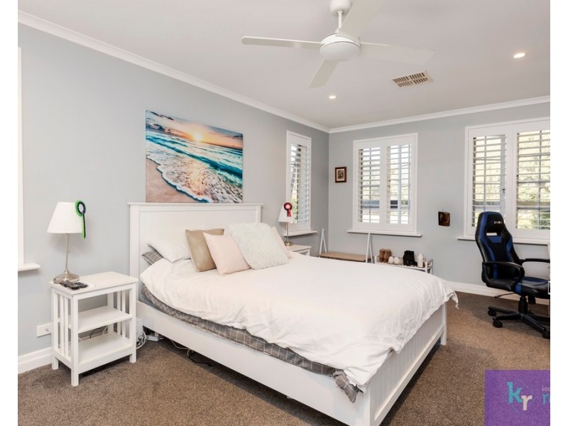 5 Rangeview Rise, Aberfoyle Park SA 5159
