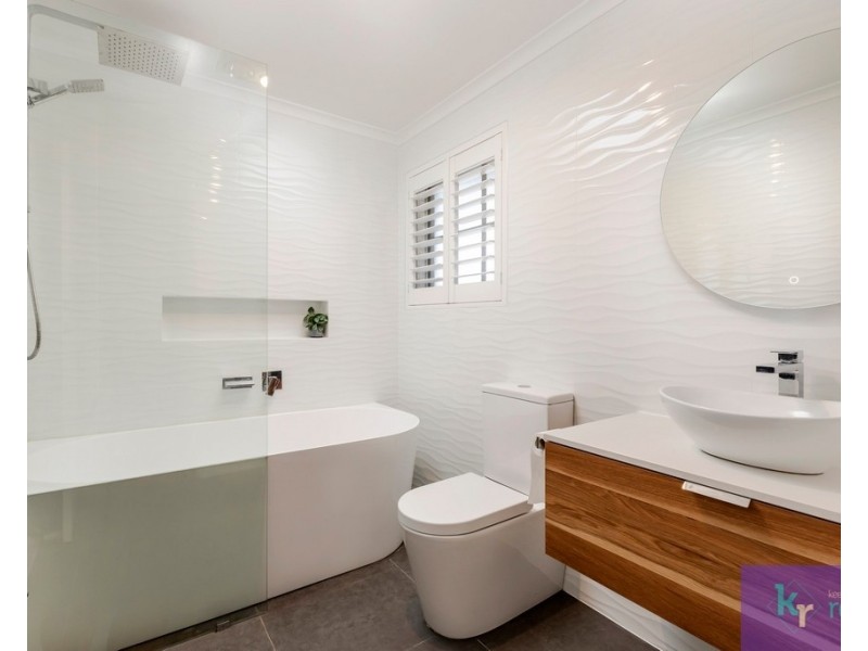 5 Rangeview Rise, Aberfoyle Park SA 5159