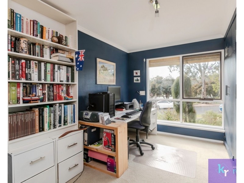 11 Crossing Road, Aberfoyle Park SA 5159