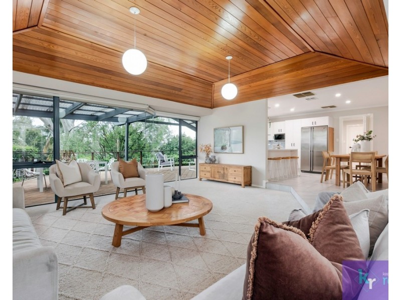 4 Crowsnest Court, Coromandel Valley SA 5051