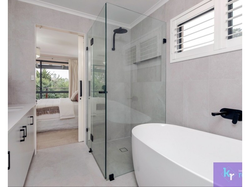 4 Crowsnest Court, Coromandel Valley SA 5051