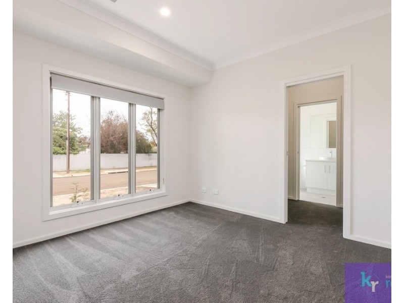 24 Ragless Avenue, Enfield SA 5085