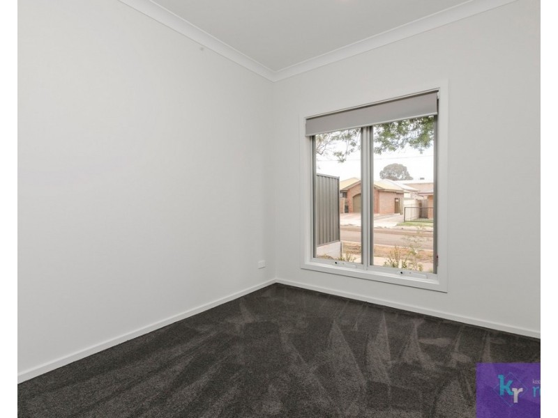 24 Ragless Avenue, Enfield SA 5085