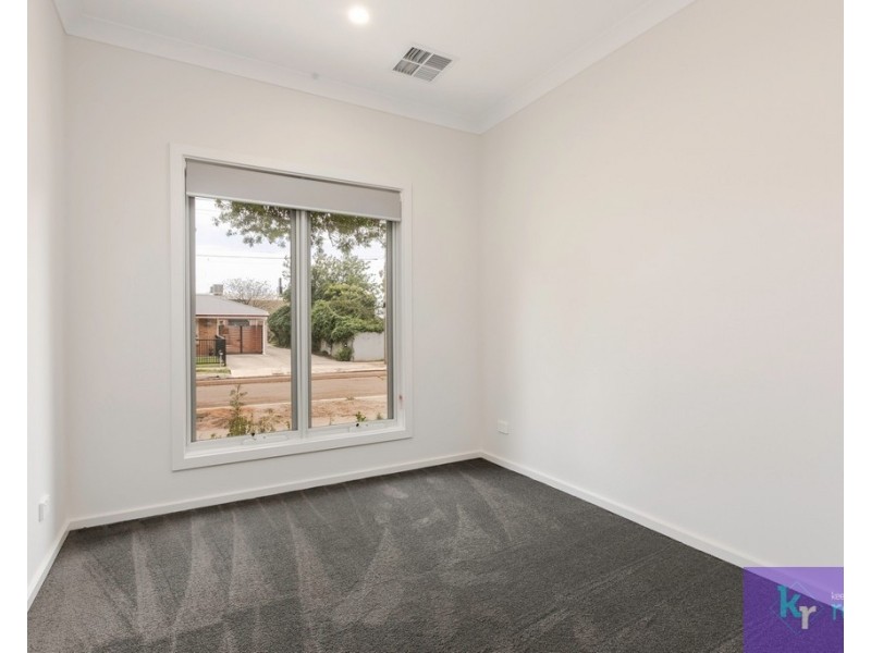 24 Ragless Avenue, Enfield SA 5085