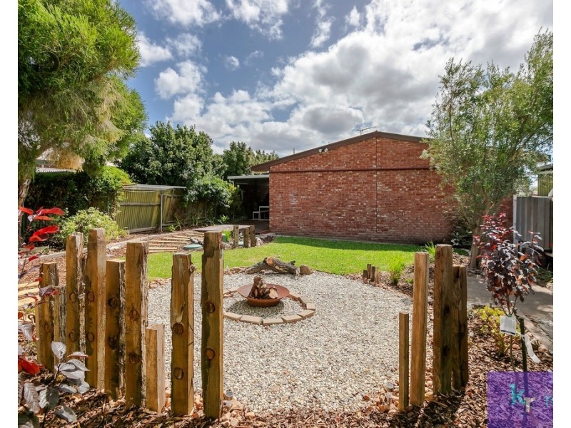 2/4 Seven Hills Heights, Sellicks Beach SA 5174