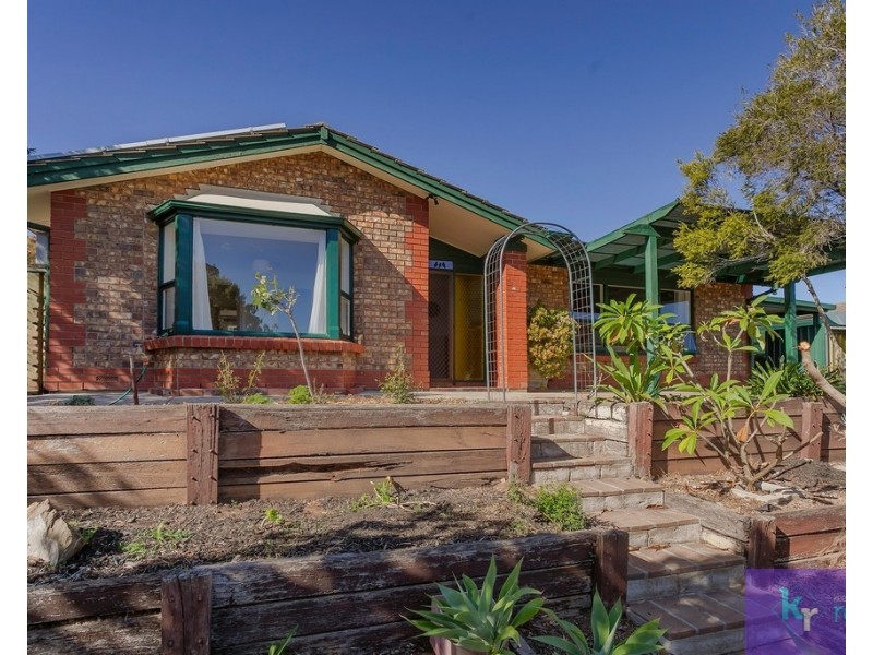 6 Coorabie Crescent, Hallett Cove SA 5158