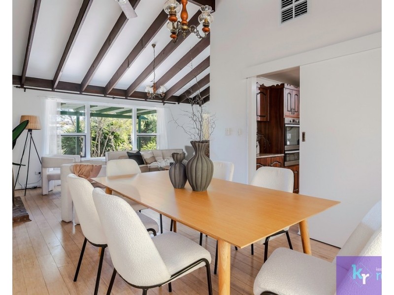 6 Coorabie Crescent, Hallett Cove SA 5158