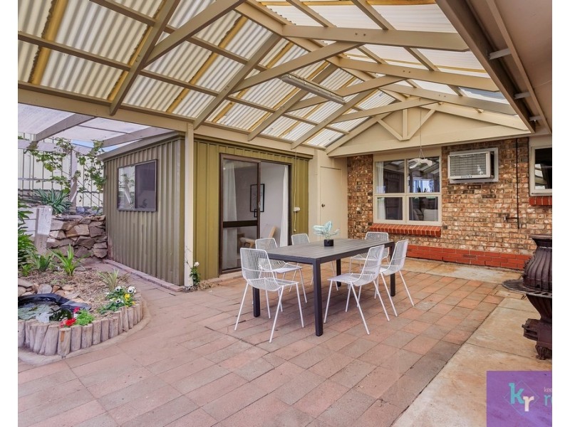 6 Coorabie Crescent, Hallett Cove SA 5158