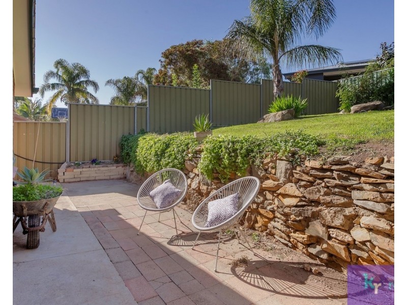 6 Coorabie Crescent, Hallett Cove SA 5158