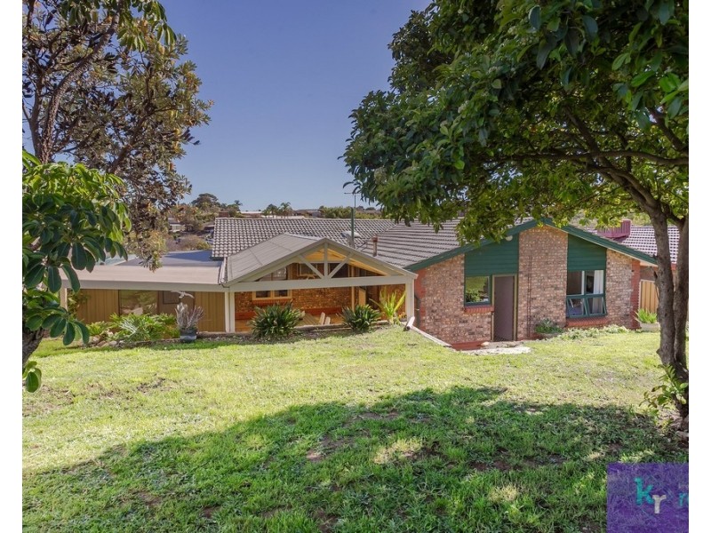 6 Coorabie Crescent, Hallett Cove SA 5158