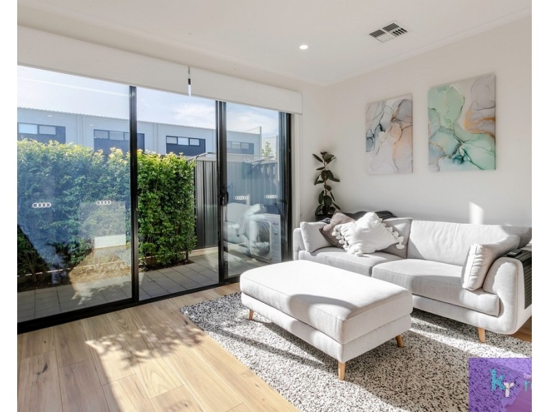 7/24 Arnold Close, Findon SA 5023