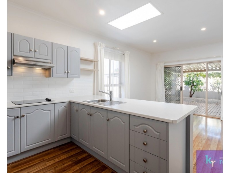 8 Kenmay Avenue, Mitchell Park SA 5043