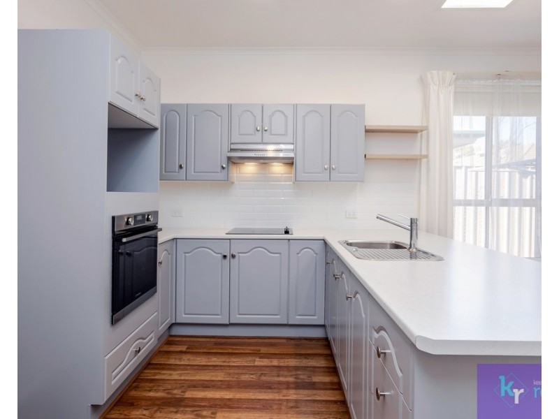 8 Kenmay Avenue, Mitchell Park SA 5043