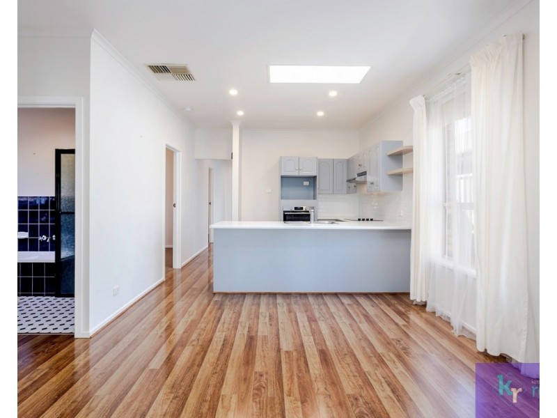 8 Kenmay Avenue, Mitchell Park SA 5043