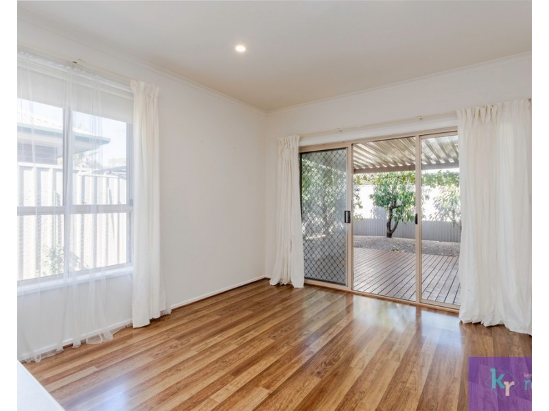 8 Kenmay Avenue, Mitchell Park SA 5043