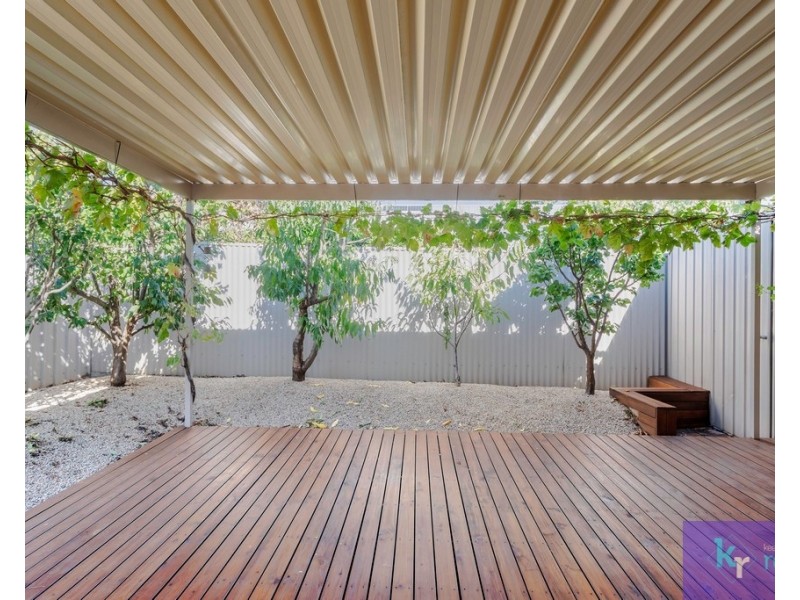 8 Kenmay Avenue, Mitchell Park SA 5043