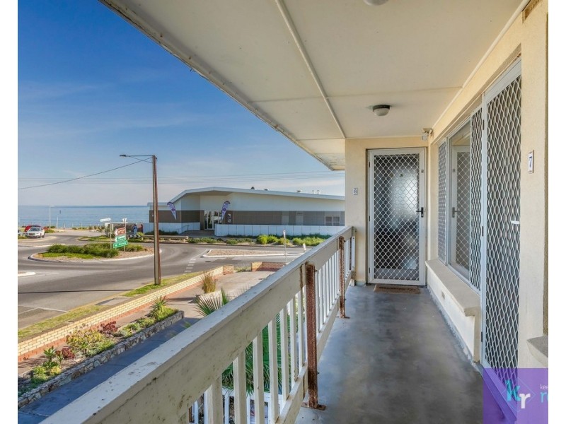 7/20 Seaview Road, West Beach SA 5024